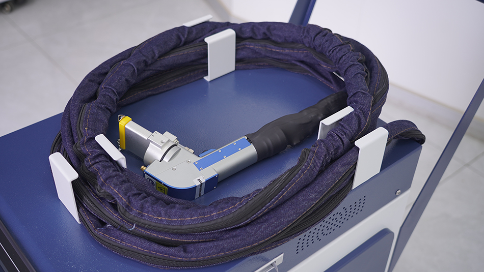 Máquina de Limpeza a Laser Ind - Industrial Laser Rust Remover avaliação e preço